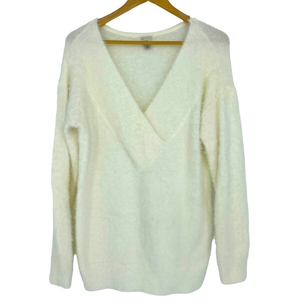 a new day super soft & cozy cream plunging v-neck tunic sweater, M